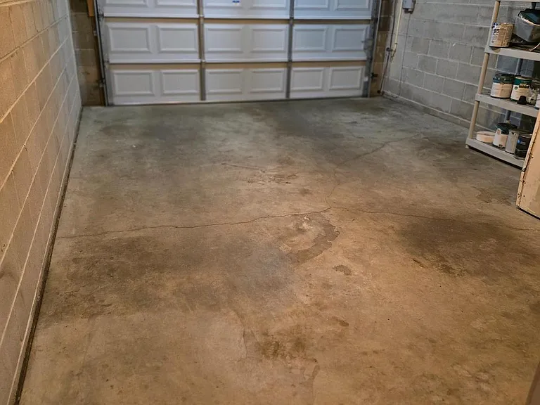 704 S Bond St — Photo 35