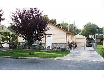 2606 Englewood Ave photo 1