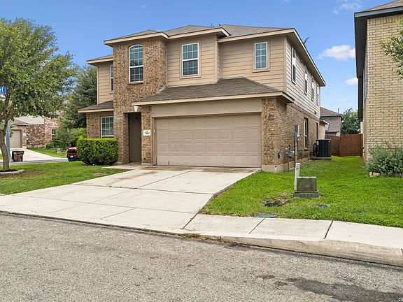 3rd image of 7903 Headwaters Trl
