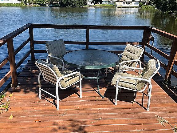 3rd image of 9478 Park Lake Dr N