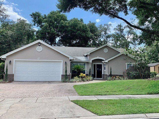 1st image of 332 Oak Leaf Cir