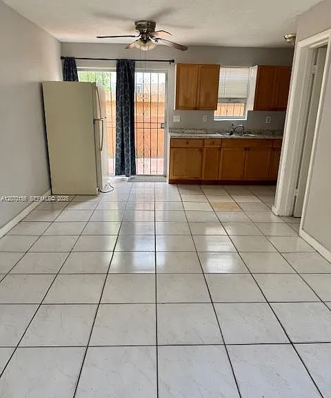 927 NW 7th Ct #3 — Photo 3