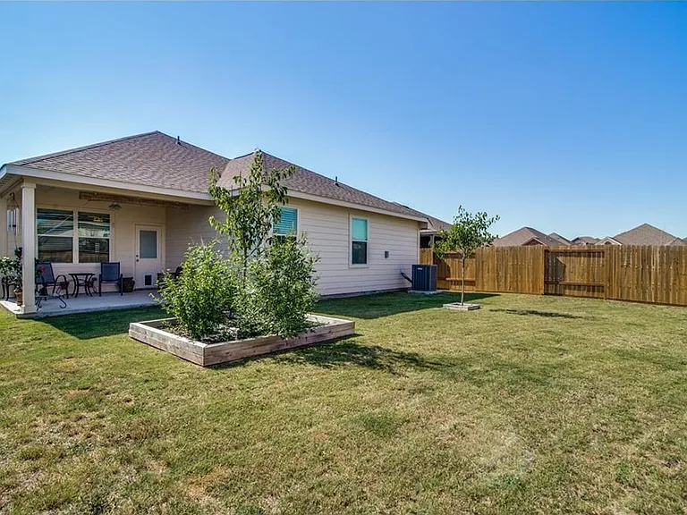 1805 Sweet Gum Dr — Photo 24