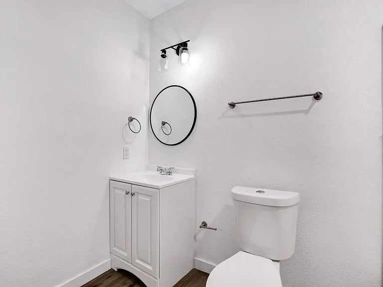 Unit Photo