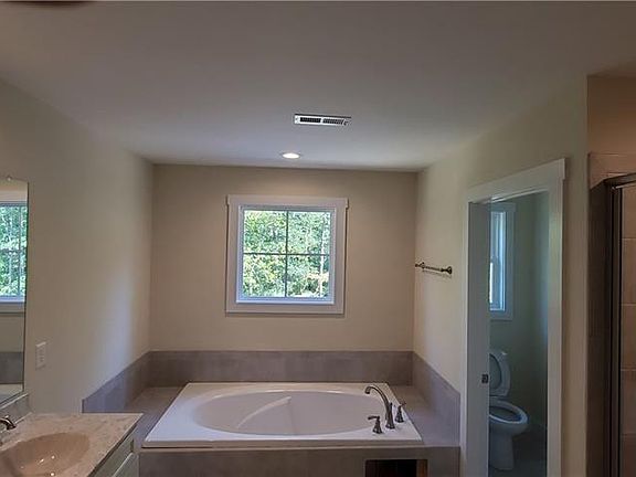 4th image of 4600 Battleline Dr
