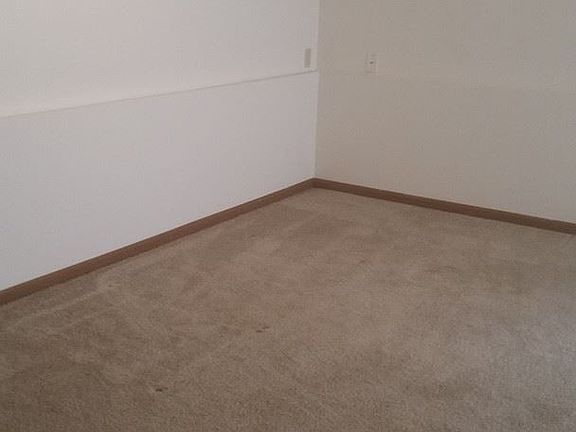 3rd image of 6809 S 53rd St #5924586