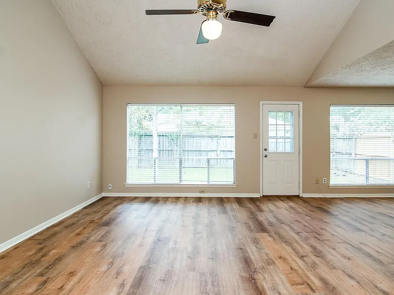 12002 Rocky Knoll Dr — Photo 9