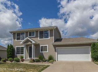 1475 Nine Iron Dr, West Des Moines, IA 50266