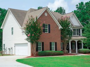135 Providence Dr, Covington, GA