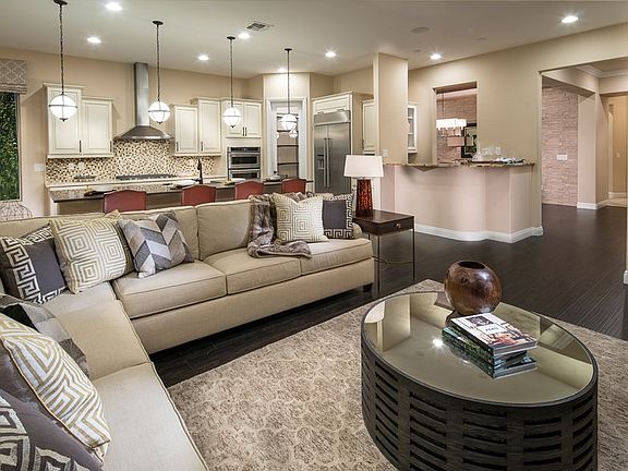 5th image of 127 Colantonio Ct