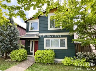 2344 E 3rd St, Newberg, OR 97132
