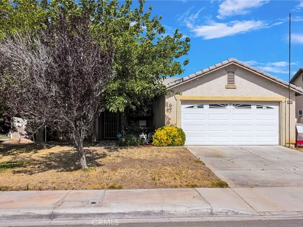 15449 Lassen Dr, Adelanto, CA 92301
