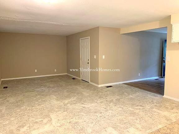3rd image of 3938 Strathmore Dr #651109