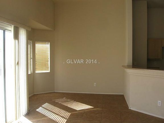 3rd image of 1413 Heather Grove Ave