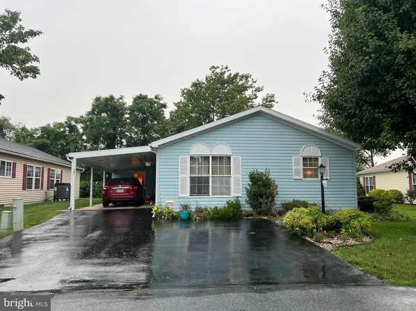 22 Westview Ter, Womelsdorf, PA 19567