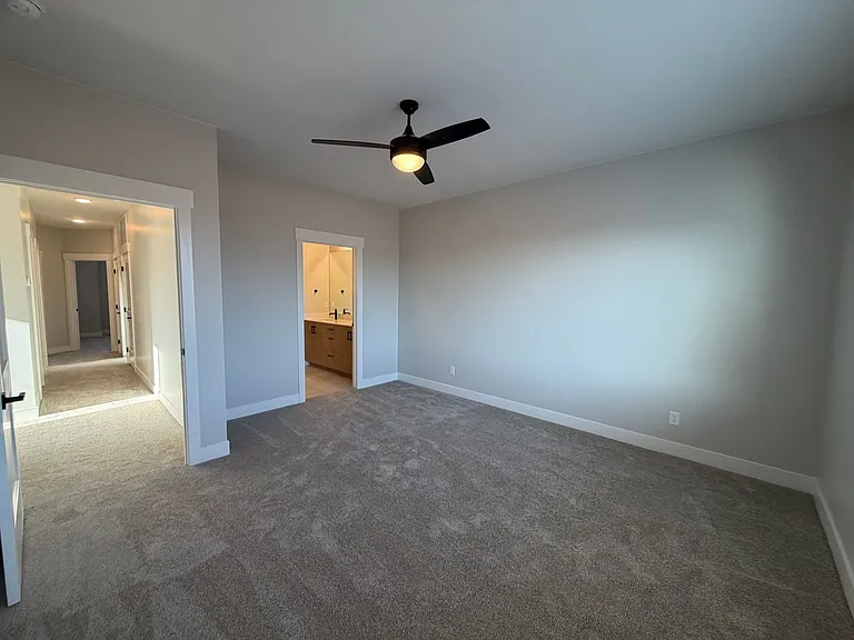 597 E Hemsworth Ln — Photo 21