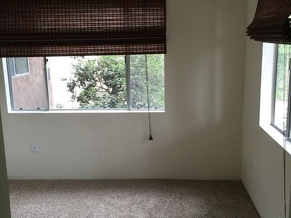 5th image of 2411 W Lugonia Ave