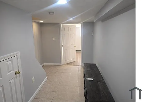 512 Winston Ave — Photo 11