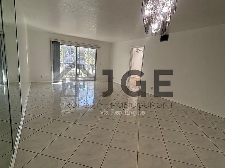 12600 Sw Ct #5-208L — Photo 3