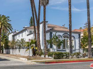 107 N Doheny Dr, Beverly Hills, CA 90211