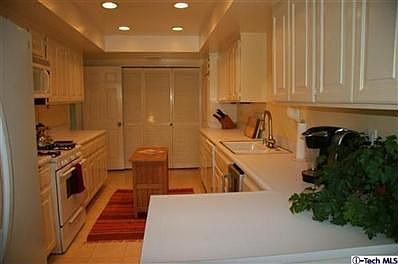 1st image of 534 S Oak Knoll Ave Unit 304