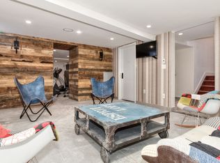 230 Schaefer St #1I, Brooklyn, NY 11207