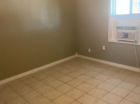 223 N Main St #4