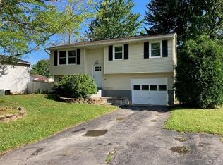 5578 Imperia Ln, Clay, NY 13041