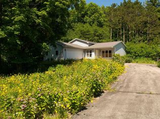 442 Pleasant Valley, Kingsley, MI 49649