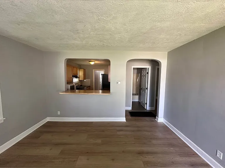 4017 Taylor Blvd — Photo 10
