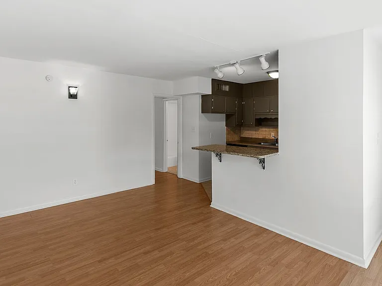 Fox Hall — Photo 14