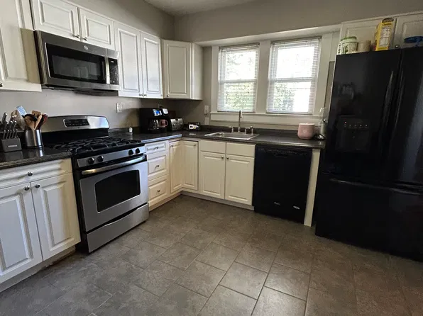 628 Warren Ave #2, Kingston, PA 18704