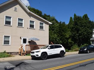 364 S 1st St, Bangor, PA 18013