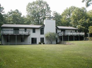 1300 Seventeen Mile Rd NW, Kent City, MI 49330