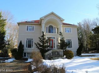 12003 Vale Rd, Oakton, VA 22124