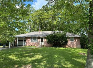 45 S Main St, Glen Carbon, IL