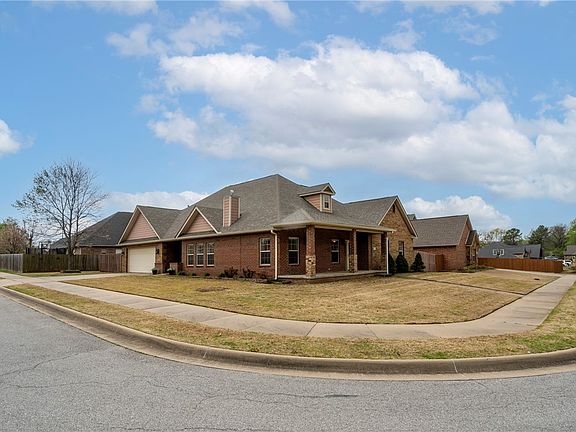 2nd image of 402 Grand Ct