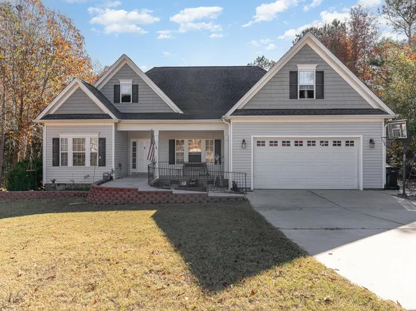 42 Kuley Ct, Four Oaks, NC 27524