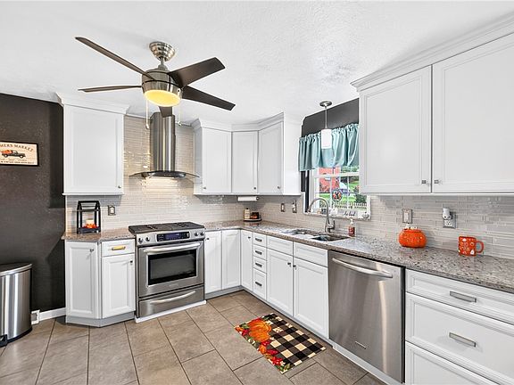 3rd image of 171 Thorne Rd