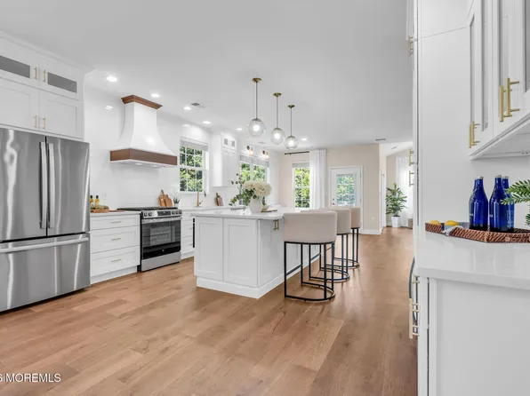 83 Huntington Drive, Jackson, NJ 08527