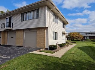 201 Nauset Ln, Schaumburg, IL 60194
