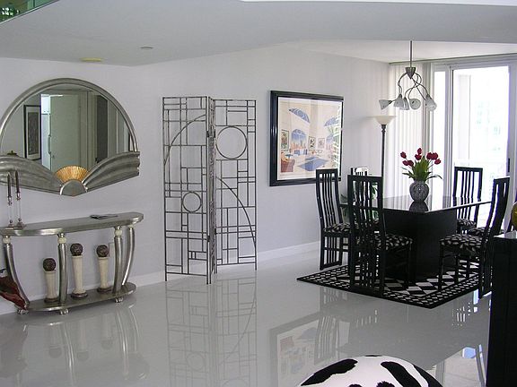 4th image of 16445 Collins Ave APT 1724