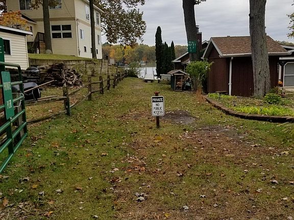 5th image of 66255 Lakeshore Dr