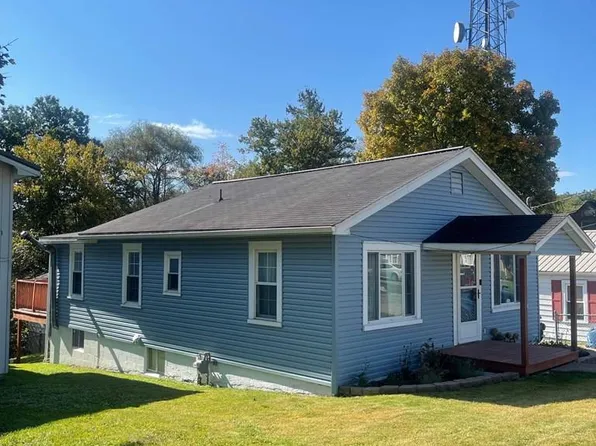 140 Whitestick Rd, Beckley, WV 25801