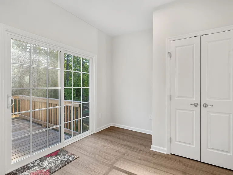 859 Romeria Dr — Photo 9