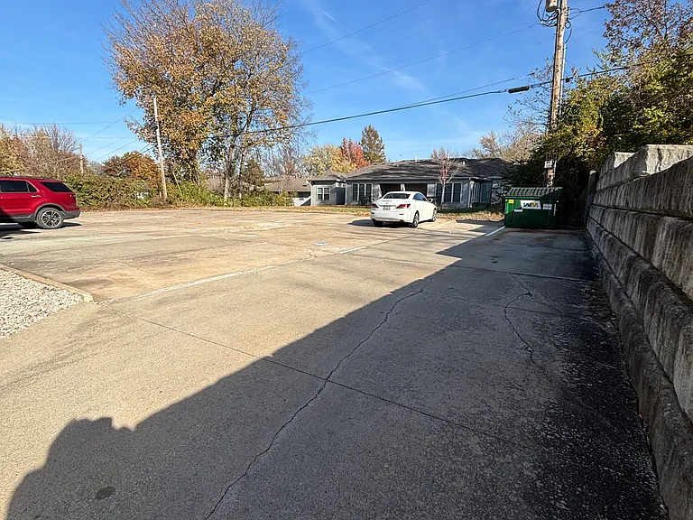 2727 S Sterling Ave #G — Photo 27