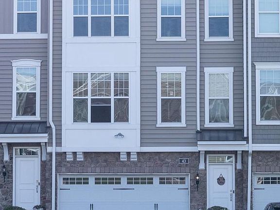 3rd image of 43 Lila Ln