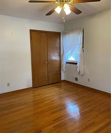 3rd image of 5 W 92nd Ter