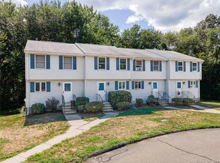 28 Middle Rd APT 3C, Enfield, CT 06082