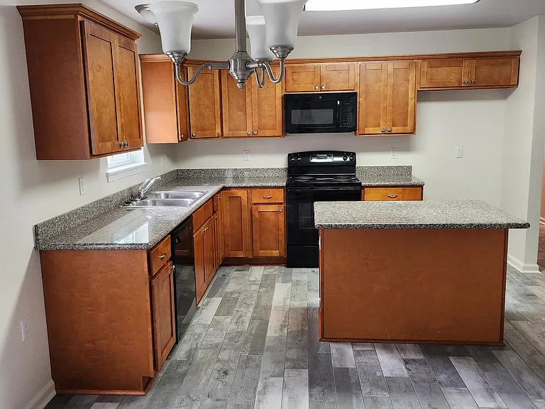 133 Sagewood Dr — Photo 3
